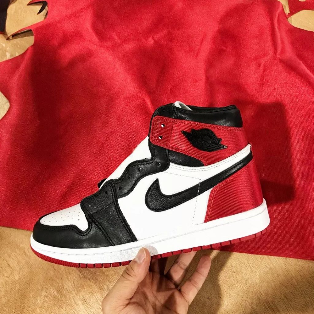 莆田H12纯原系列 Air Jordan 1 Satin “Black Toe” WMNS 红丝绸工厂公布