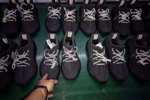 H12纯原制造 Yeezy 350 V2 黑天使详情介绍