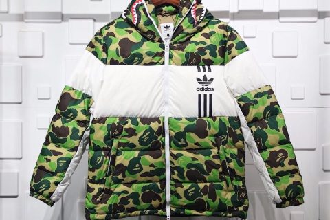 BAPE x ad 绿迷彩鲨鱼羽绒服