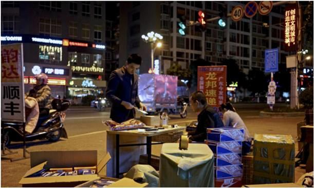 莆田鞋鬼市：黑夜给了他黑色的眼睛（上）