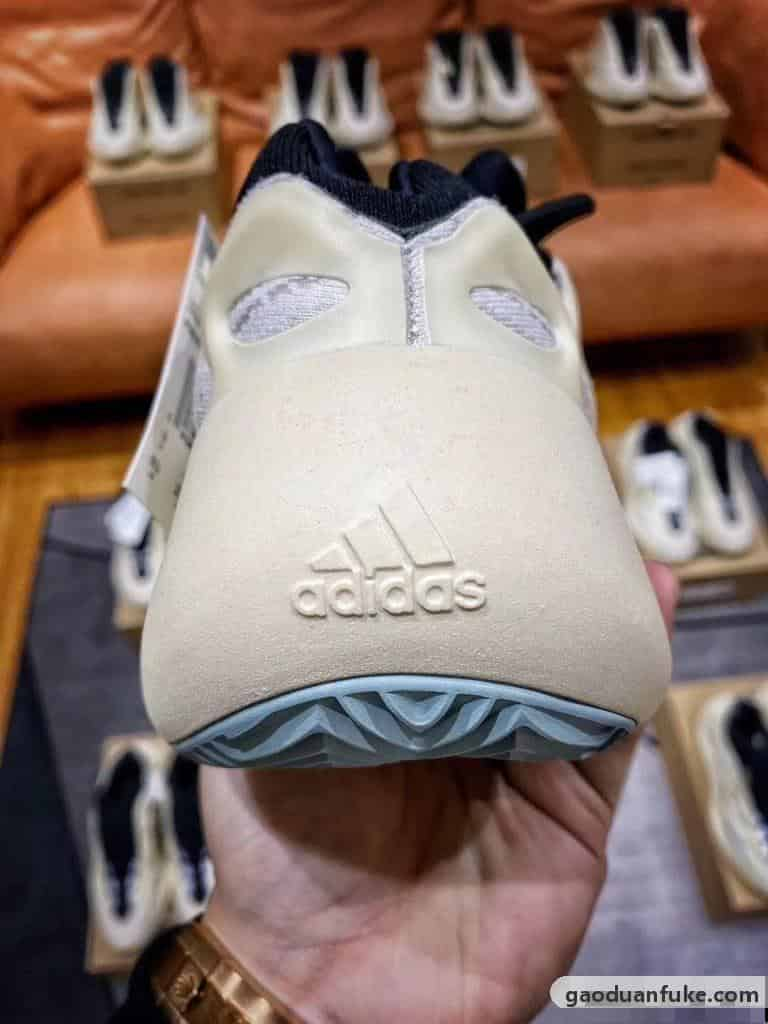 莆田鞋H12纯原 Yeezy 700v3“Azael”异形工厂爆料细节