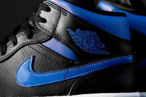 aj1黑蓝脚趾2020-Air Jordan 1 Mid 黑蓝