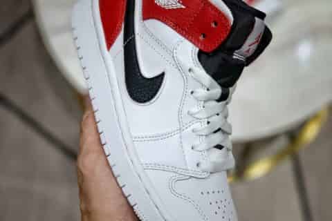 复刻鞋 纯原级别 AJ1 Mid White Black Gym Red GS 芝加哥