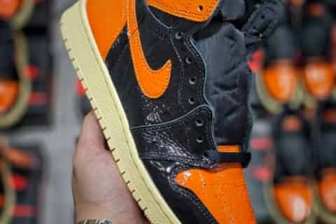复刻鞋纯原级别 AJ1 猪油黑扣碎 女鞋AJ1 Shattered Backboard GS