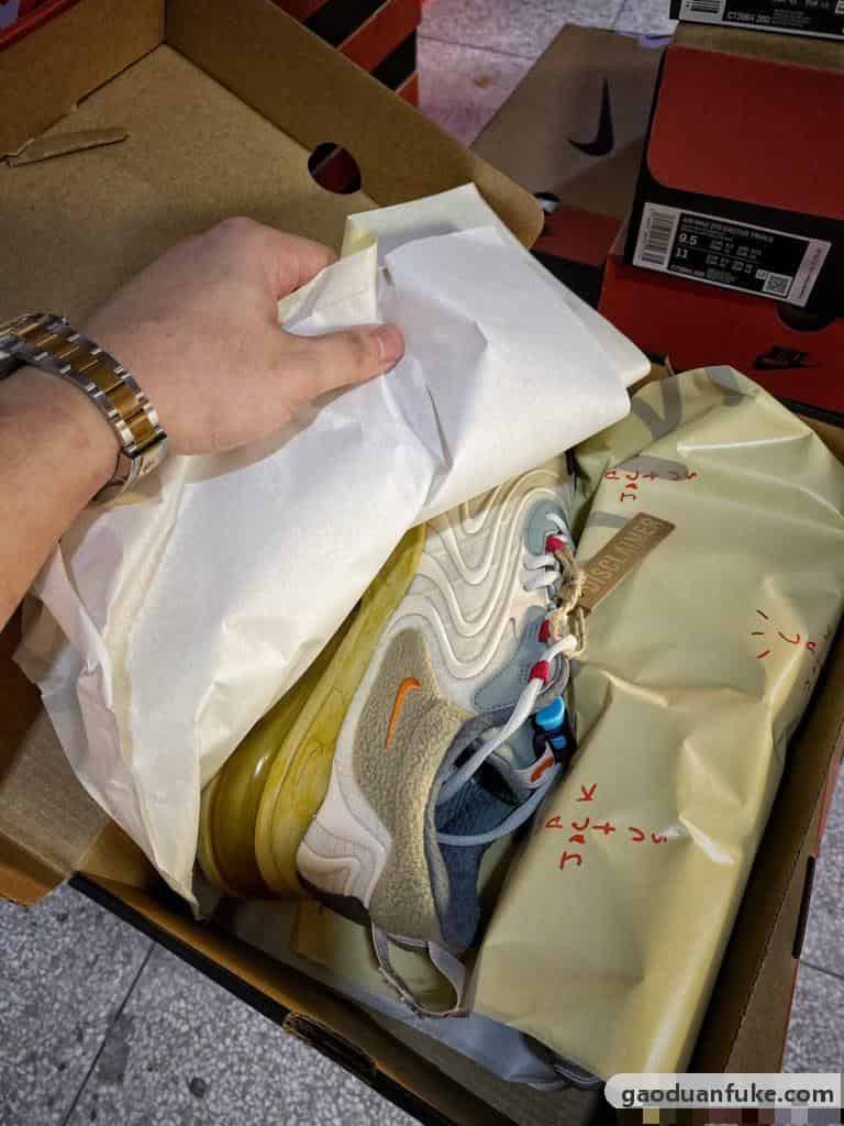 莆田鞋和正品的区别- H12出品 Travis Scott x Air Max 270 React