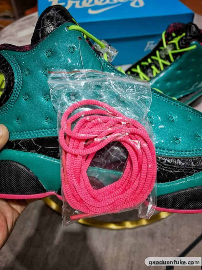 莆田鞋厂家货源前10名-东莞大厂出品 Air Jordan 13 “Doernbecher”慈善