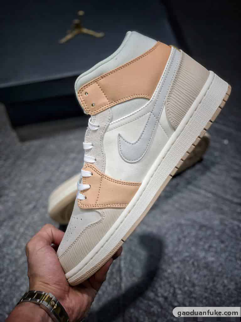 现在的莆田鞋有多厉害- 原装级别 AJ1 Mid 中帮 "Milan" 米兰