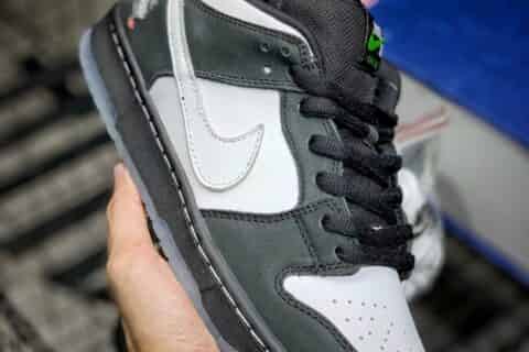 莆田鞋与正品鞋的差别- Staple x Dunk SB Low Pro OG 联名 黑‮鸽白‬子熊猫