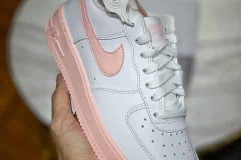 莆田鞋拿货渠道公司级 Air Force 1 粉白空军一号