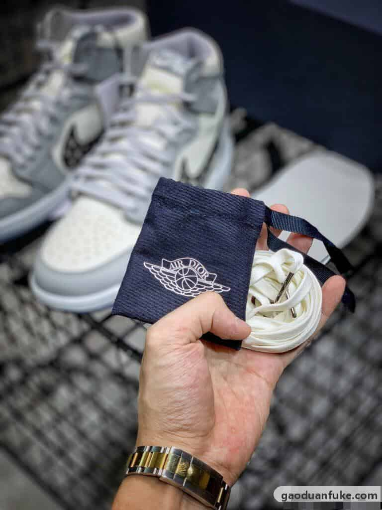 莆田鞋与正品鞋的差别-【东莞大厂出品 Dior X Air Jordan 1 High OG】