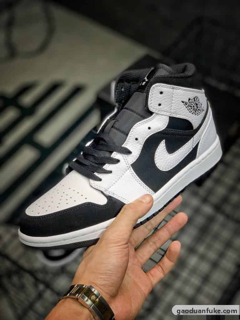 莆田鞋网官方旗舰店在哪里找-市面唯一纯原批次Air Jordan 1 Mid 黑白熊猫