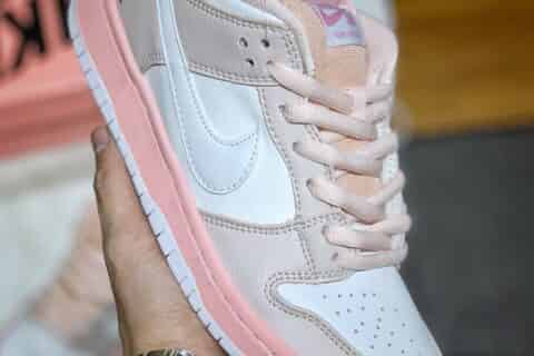 有没有专门卖莆田鞋的app-国外定制版 NK SB Dunk Low 粉鸽子