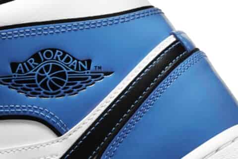 二次元小闪电！全新 Air Jordan 1 Mid 官图曝光！