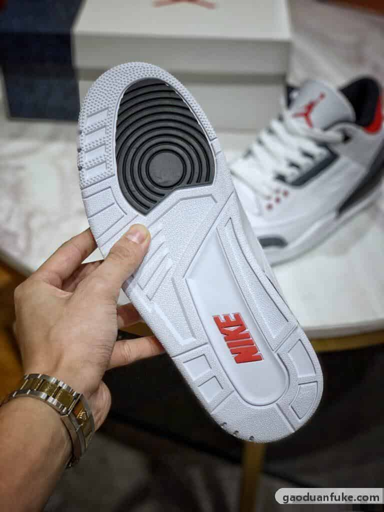 莆田鞋微信号推荐-东莞大厂出品 Air Jordan 3 SE Denim"Fire Red"