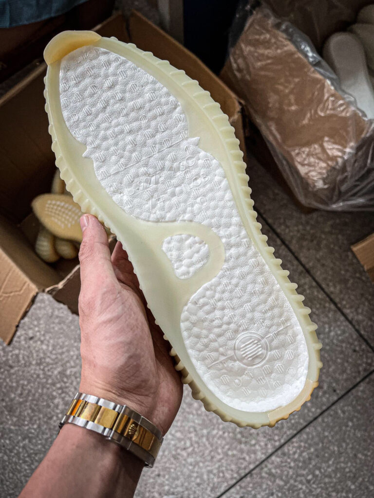 #H12纯原 椰子 Adidas originals Yeezy 350 V2 “Light” 米色 米白