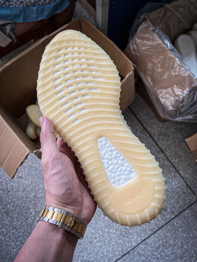 #H12纯原 椰子 Adidas originals Yeezy 350 V2 “Light” 米色 米白